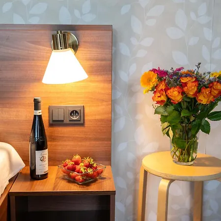 Vincent Hotel