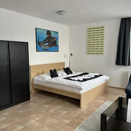 Vincent Hotel