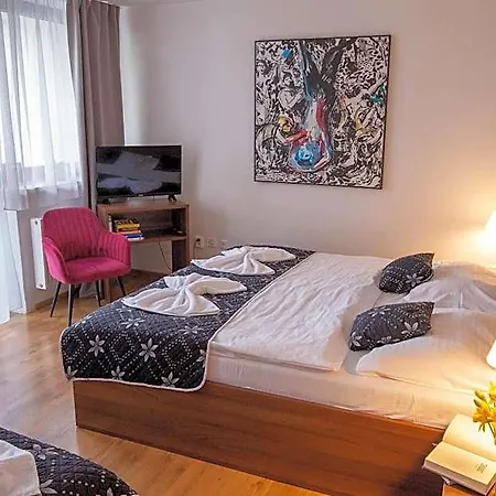 Vincent Hotel 3*